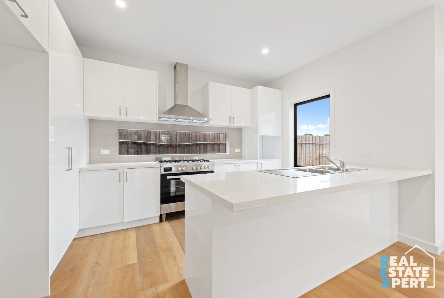105 Shrives Road - Hampton Park Kitchen