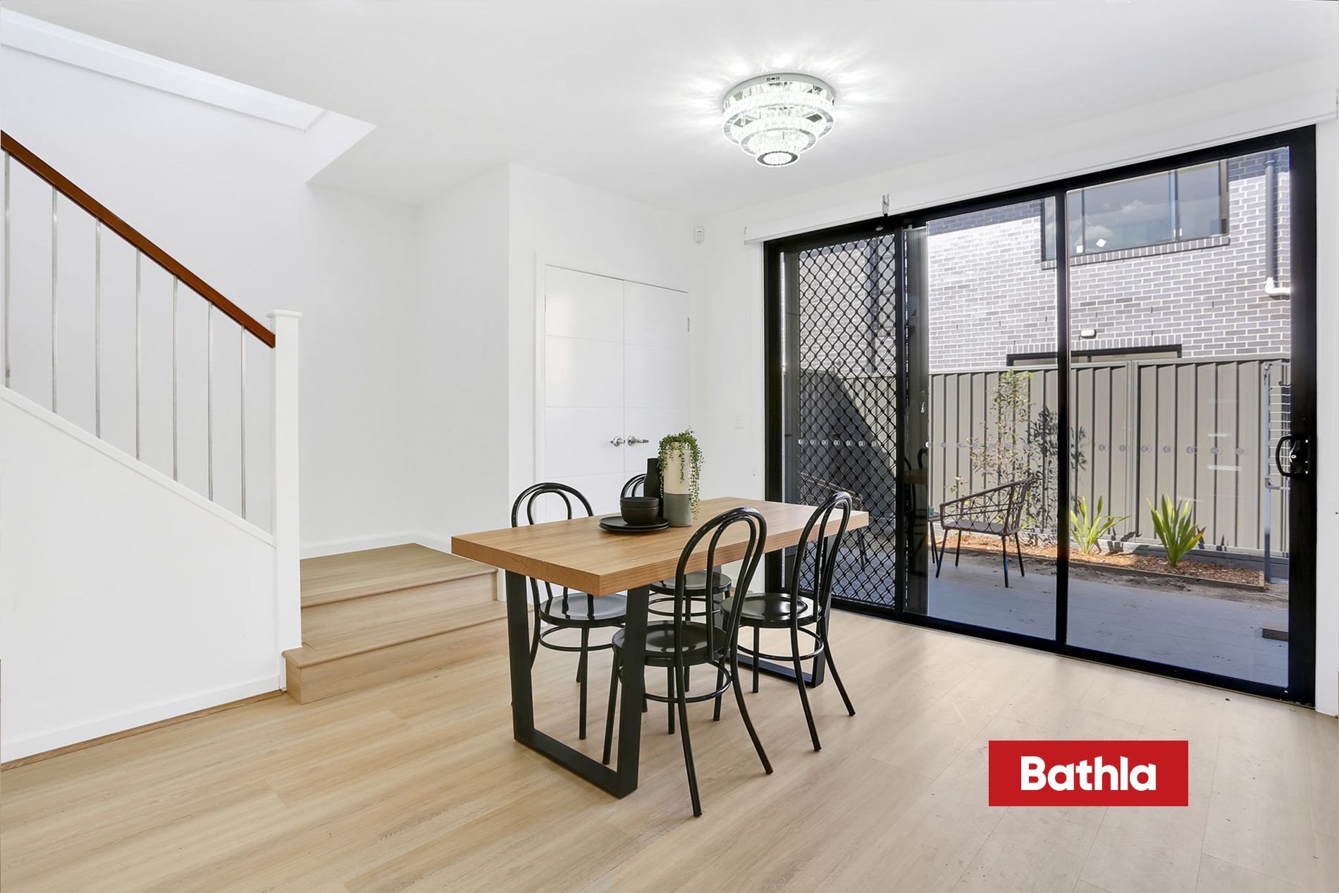 124 Cranbourne Street - Riverstone
