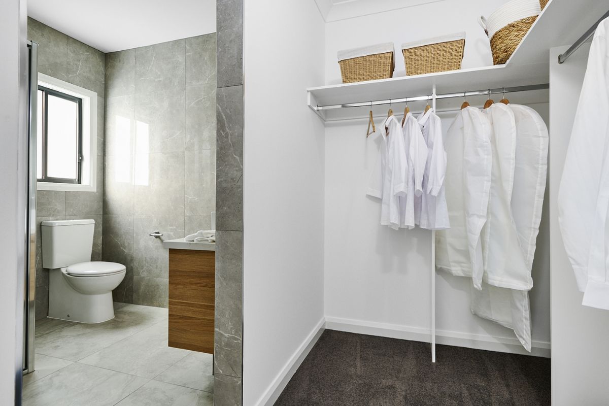 165 Rix Road - Officer Ensuite