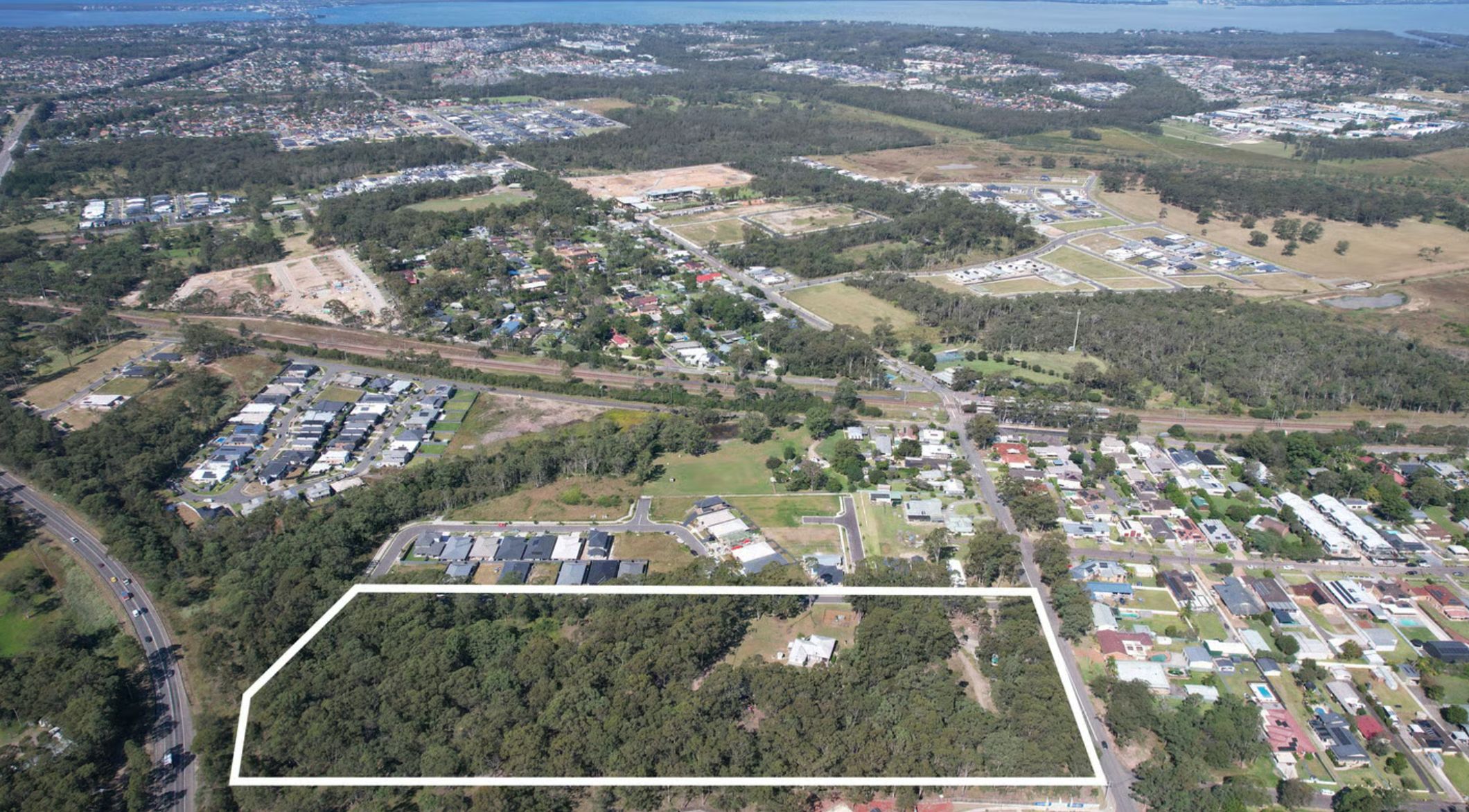 23-35 Albert Warner Drive - Warnervale Aerial