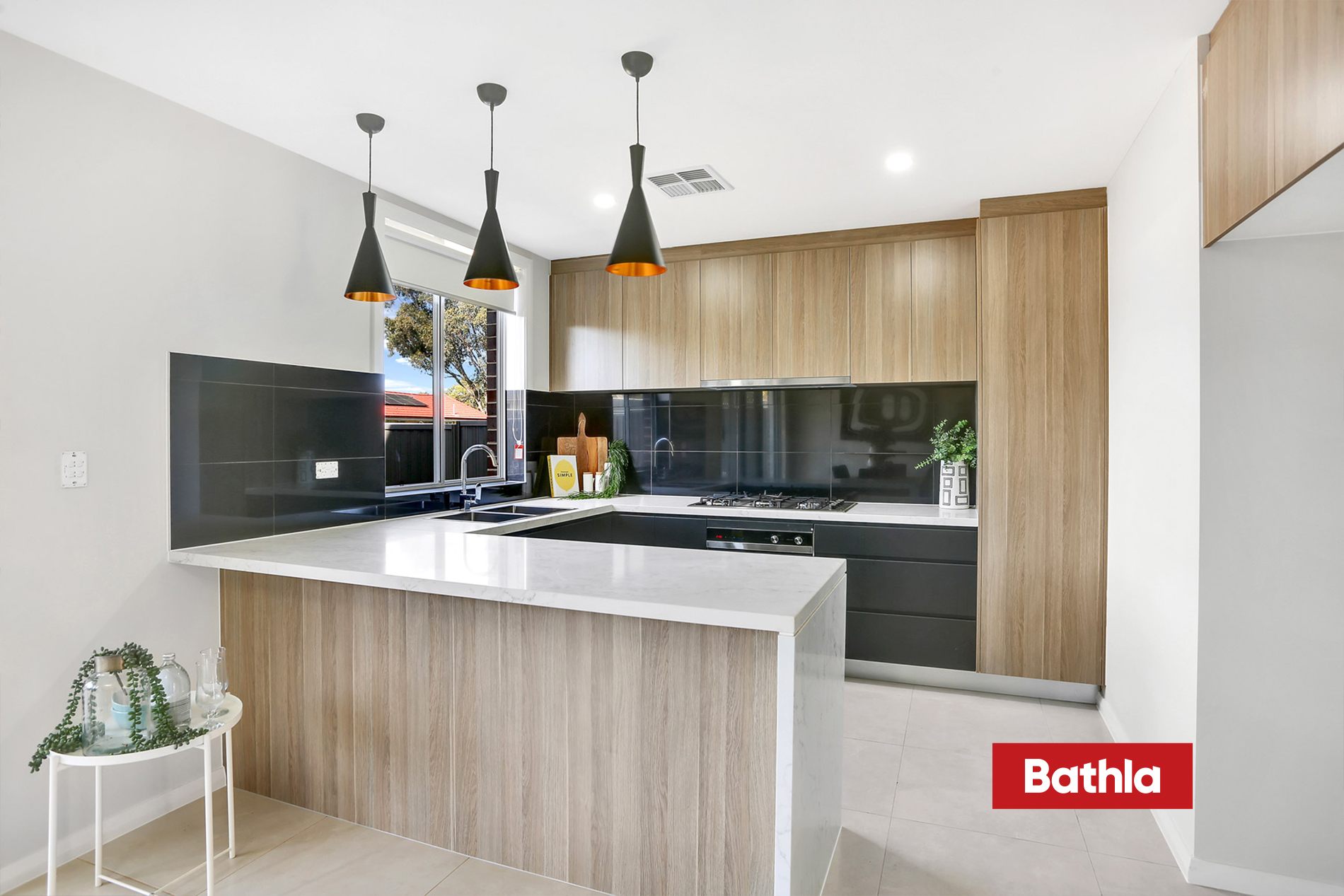 335 Quakers Road - Nirimba Fields Kitchen 2