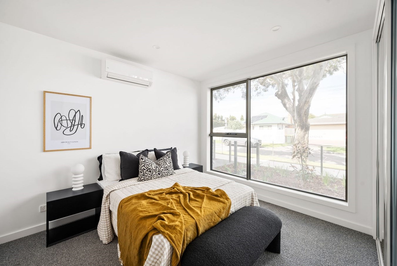 82 New St - South Kingsville Bedroom