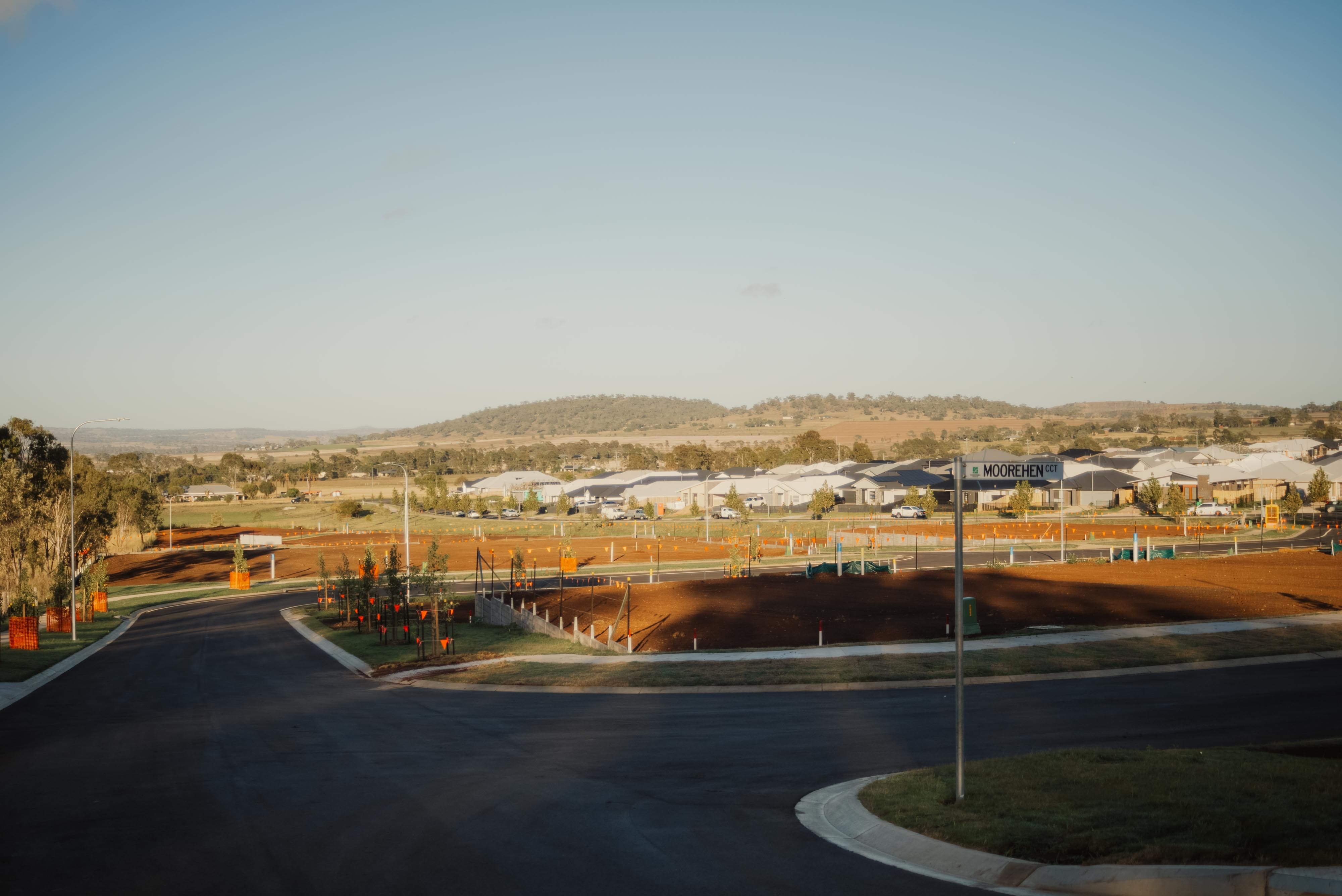 Alford Grove - Glenval Streetscape