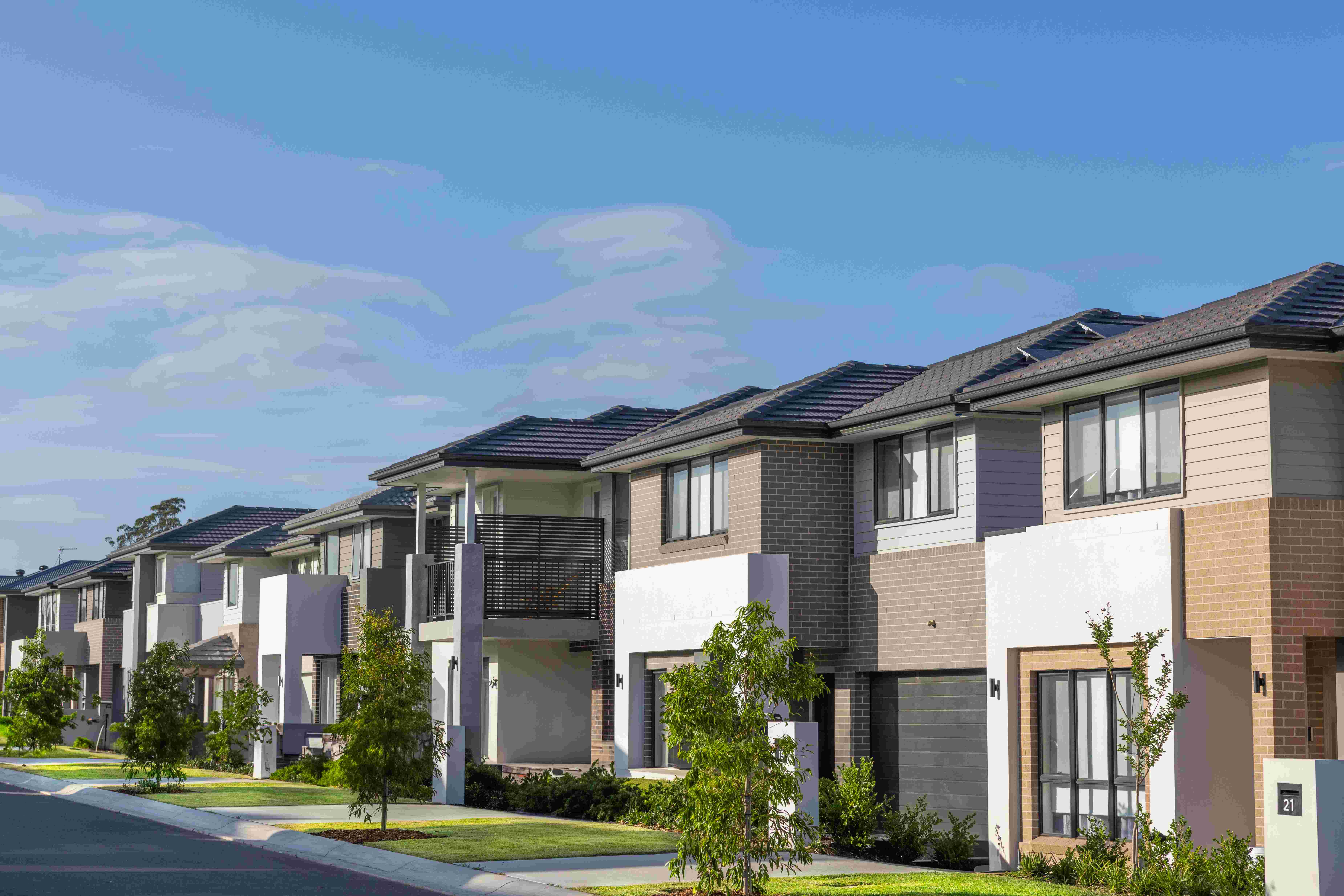 Alma Place Estate - Oakville Streetscape