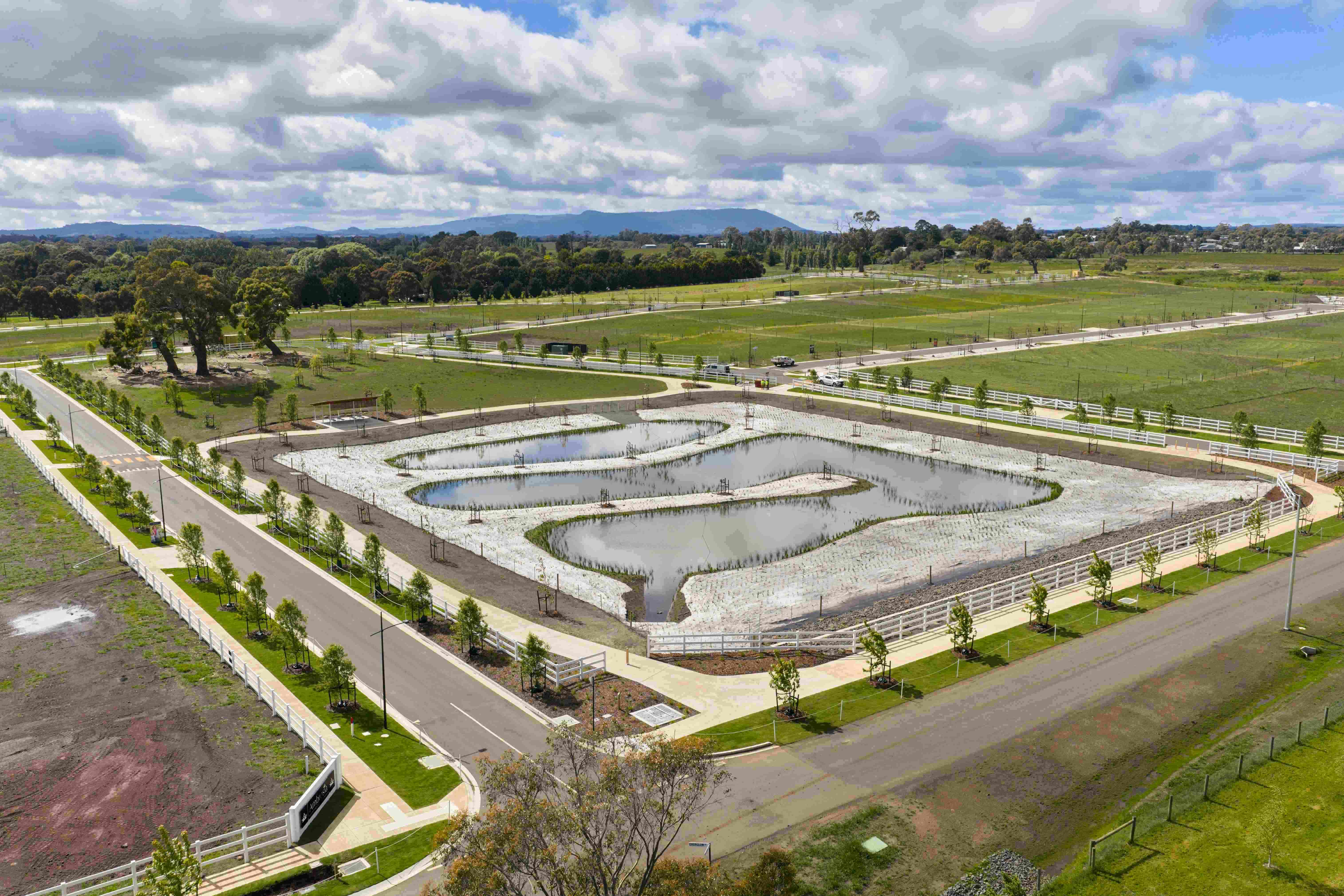 Ambrosia Estate - Kyneton Streetscape