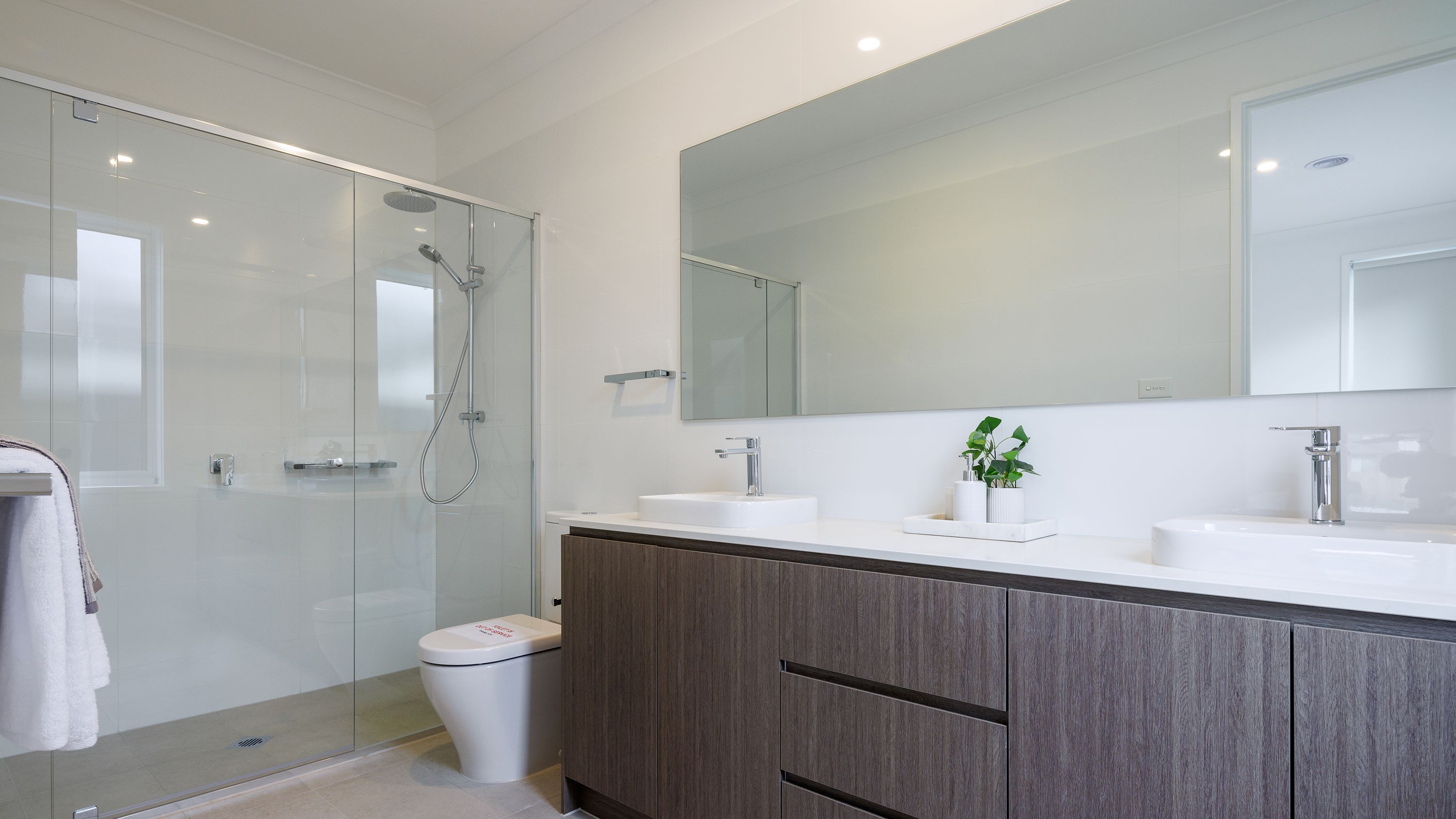 Aspect - Mernd Bathroom
