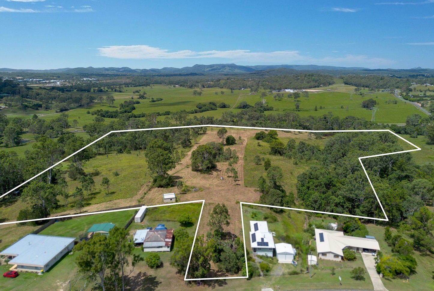 Avenleigh Acreage Estate - Jones Hill Aerial
