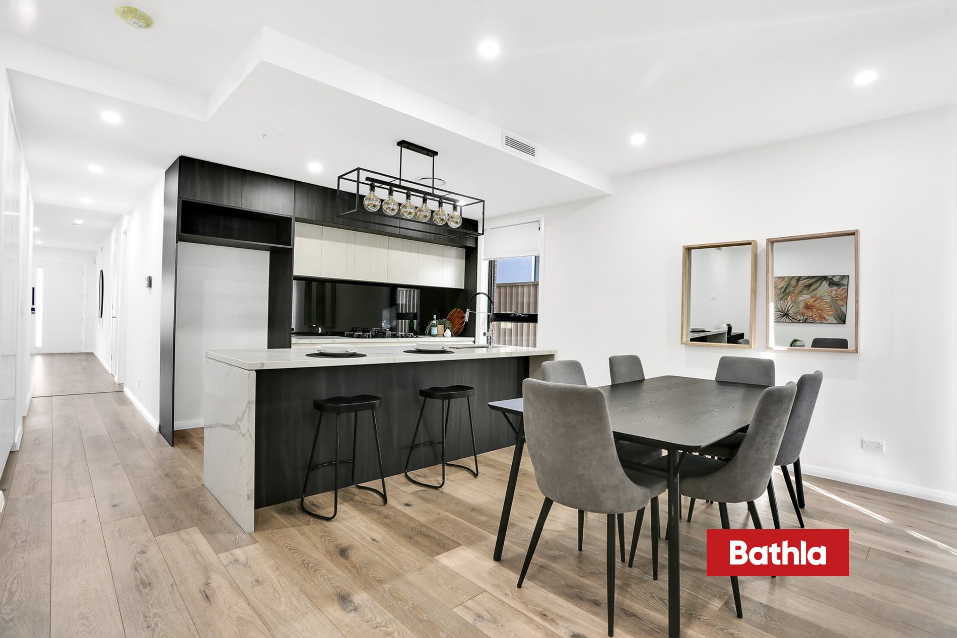 Broadleaves Estate - The Ponds Dinningroom 2