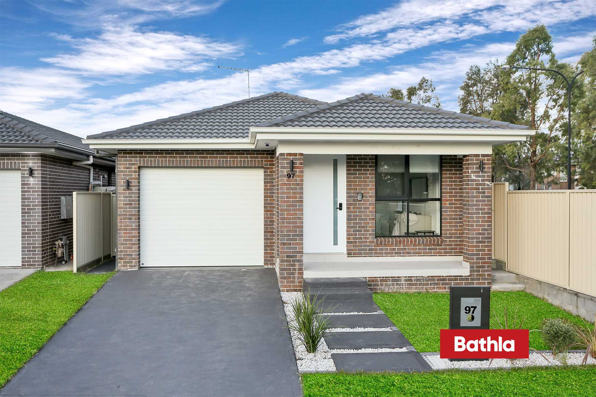 Broadleaves Estate - The Ponds Exterior 1