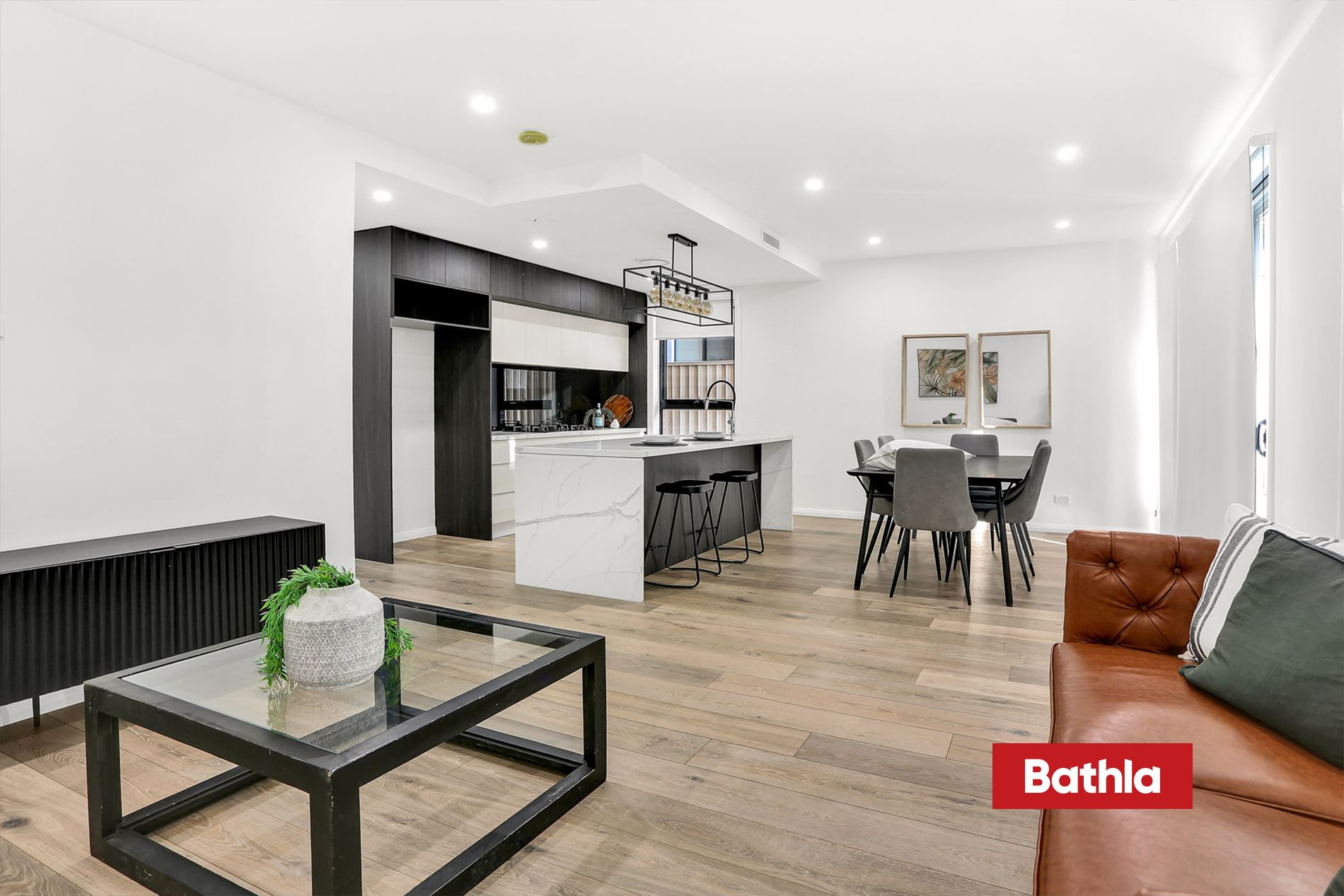 Broadleaves Estate - The Ponds Interior 3