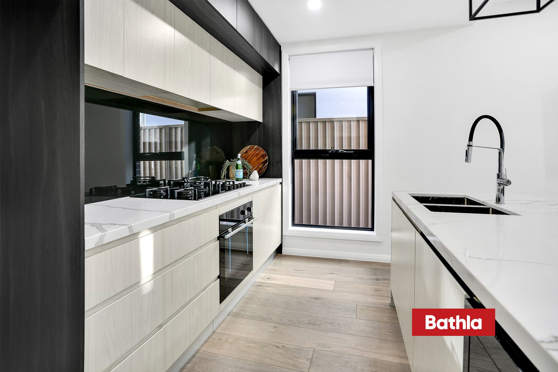 Broadleaves Estate - The Ponds Kitchen 6