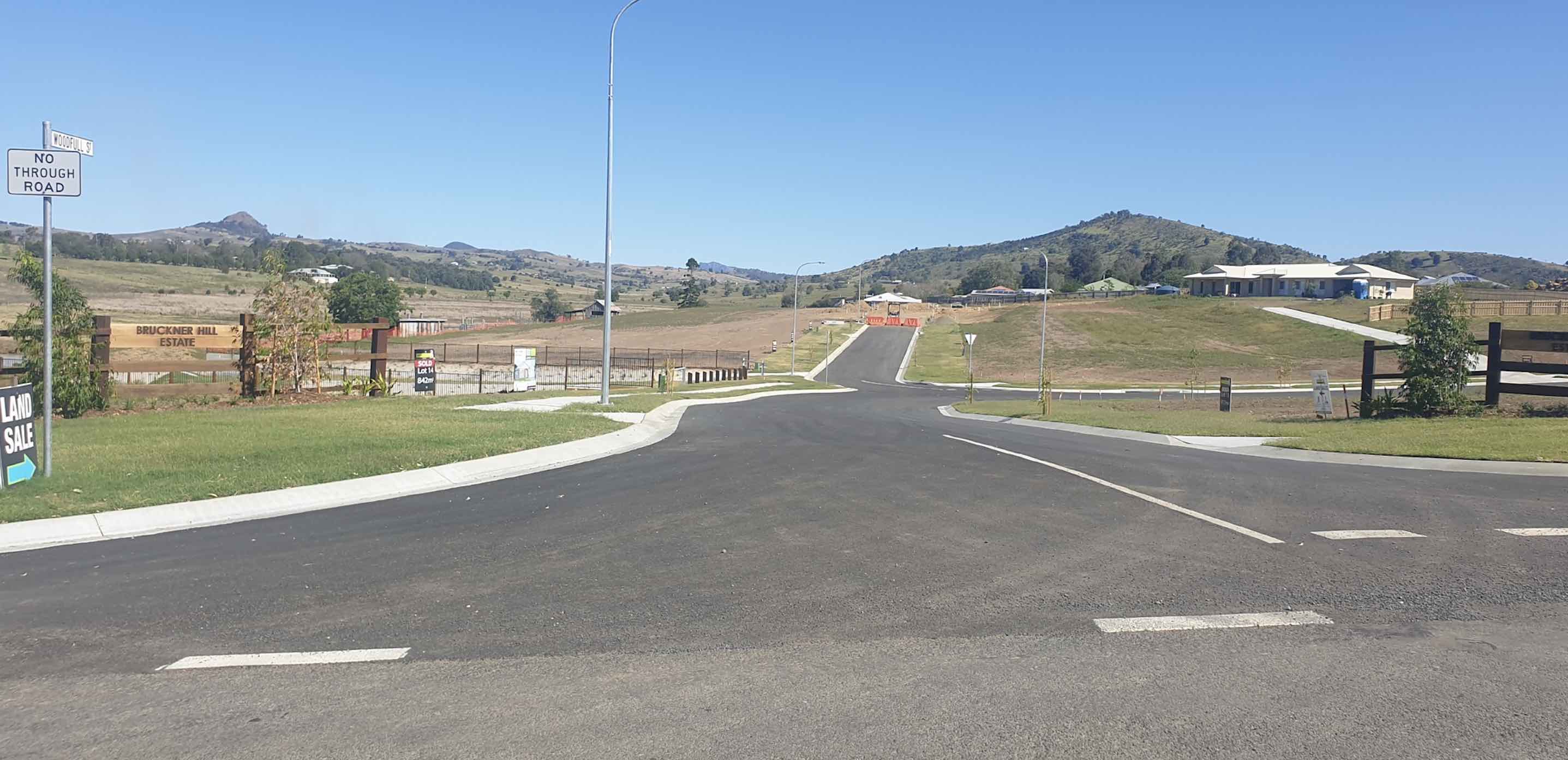 Bruckner Hill Boonah Estate - Dugandan