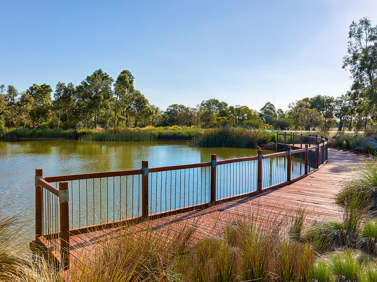 Byford on the Scarp Estate - Byford