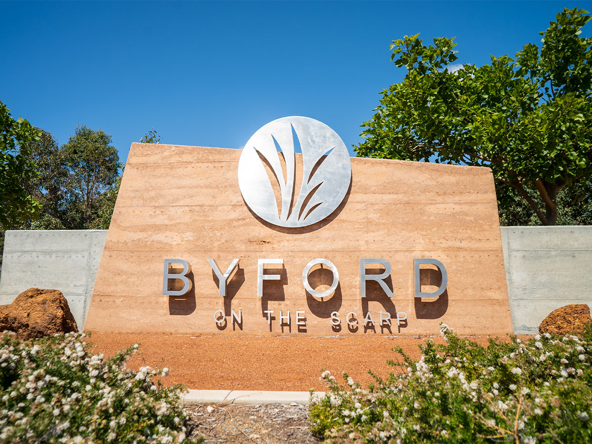 Byford on the Scarp Estate - Byford