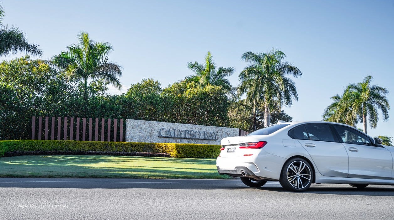 Calypso Bay Estate - Jacobs Well Streetscape
