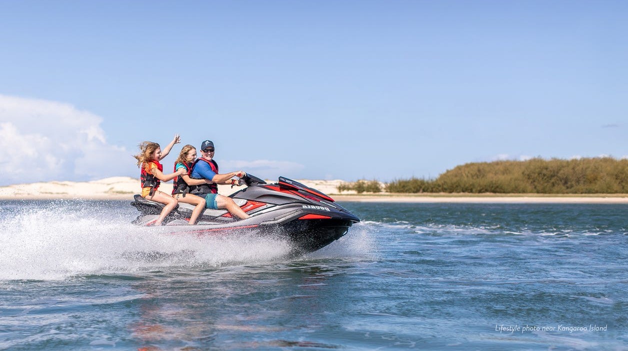 Calypso Bay Estate - Jacobs Well Lifestyle