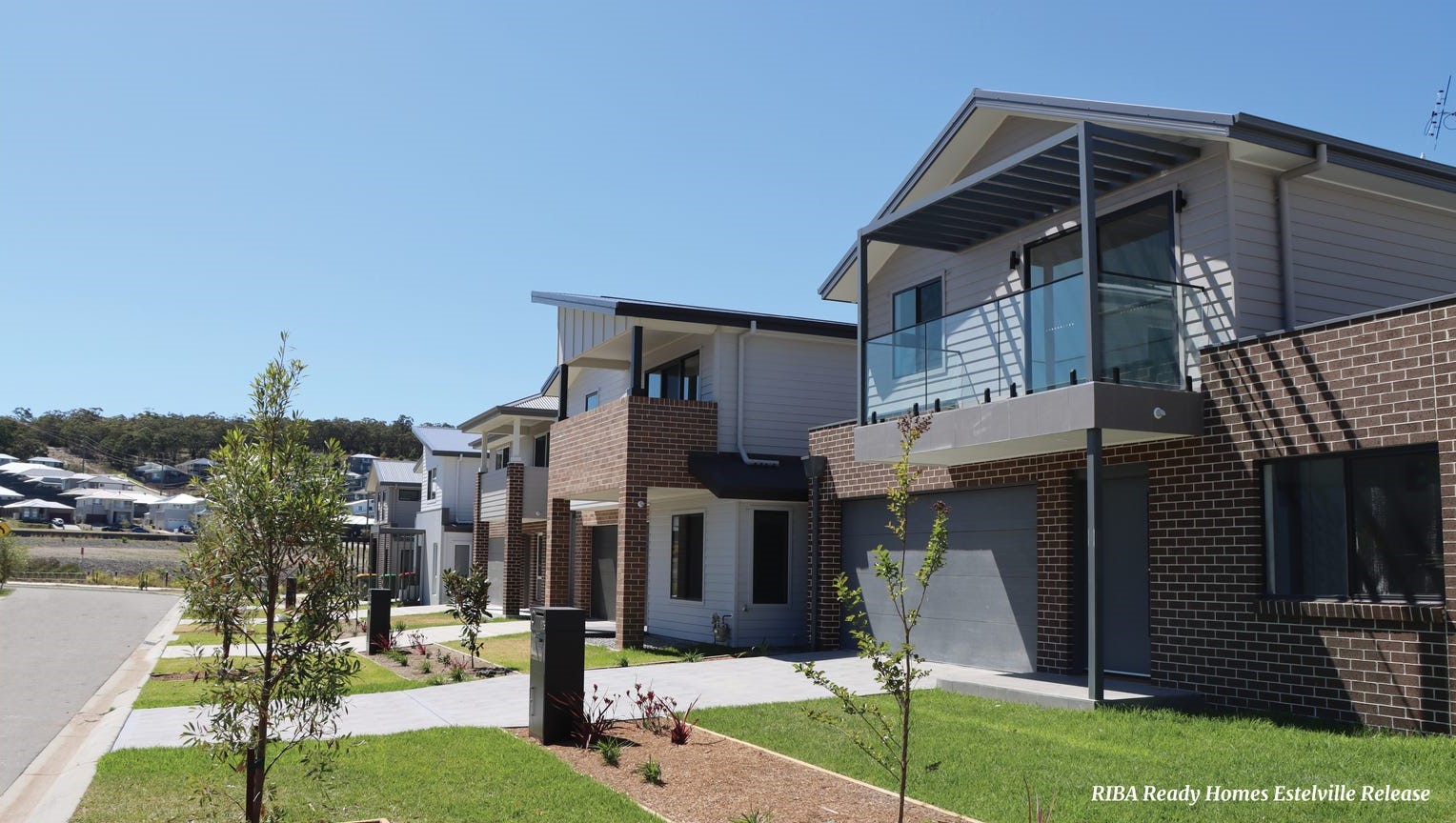 Cameron Grove Estate - Cameron Park Streetscape