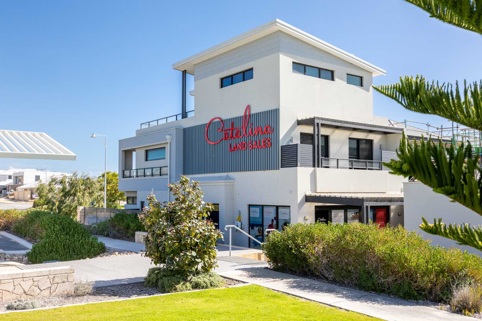 Catalina Estate - Mindari External