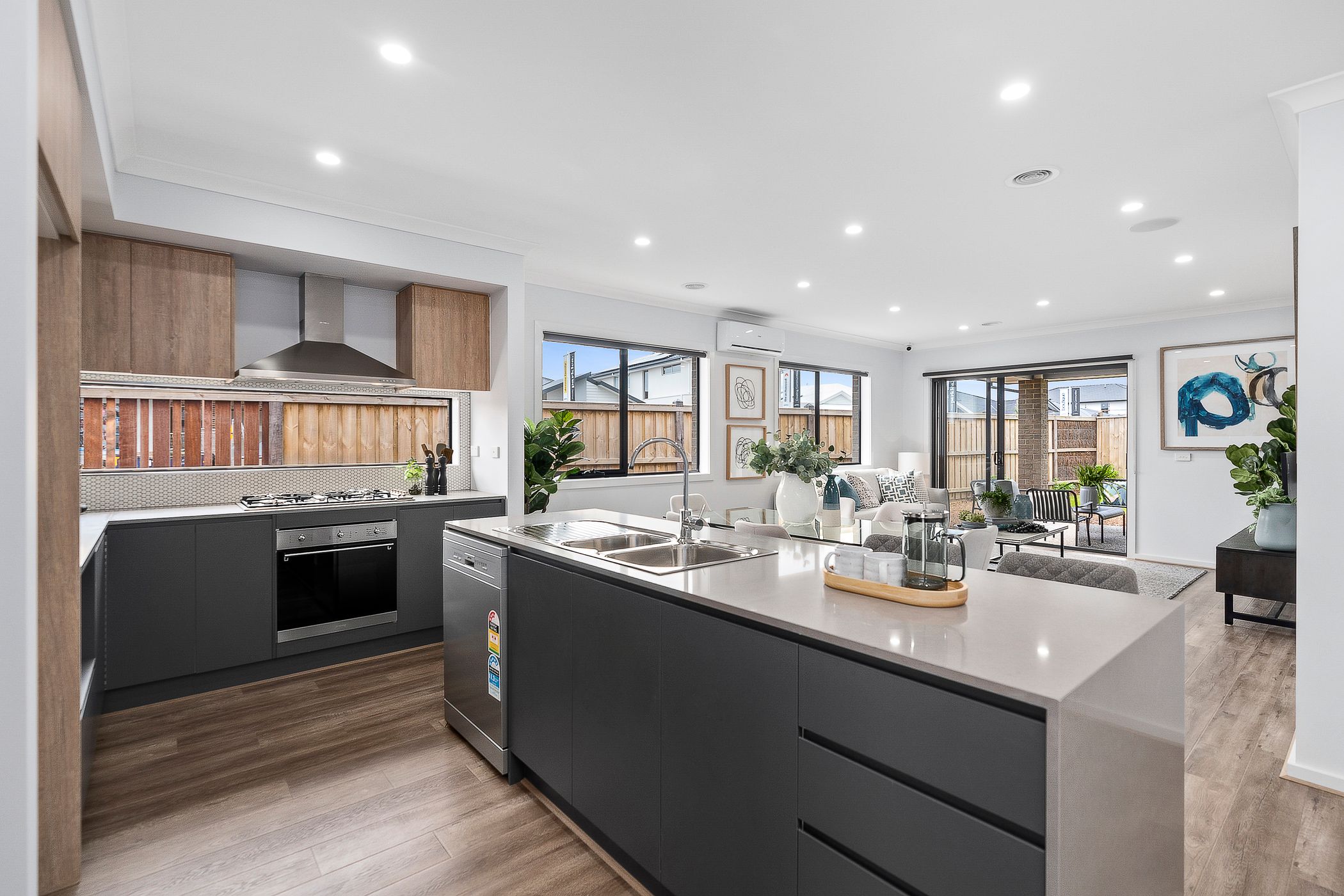 Coastal Vines Estate - Ocean Grove Kitchen