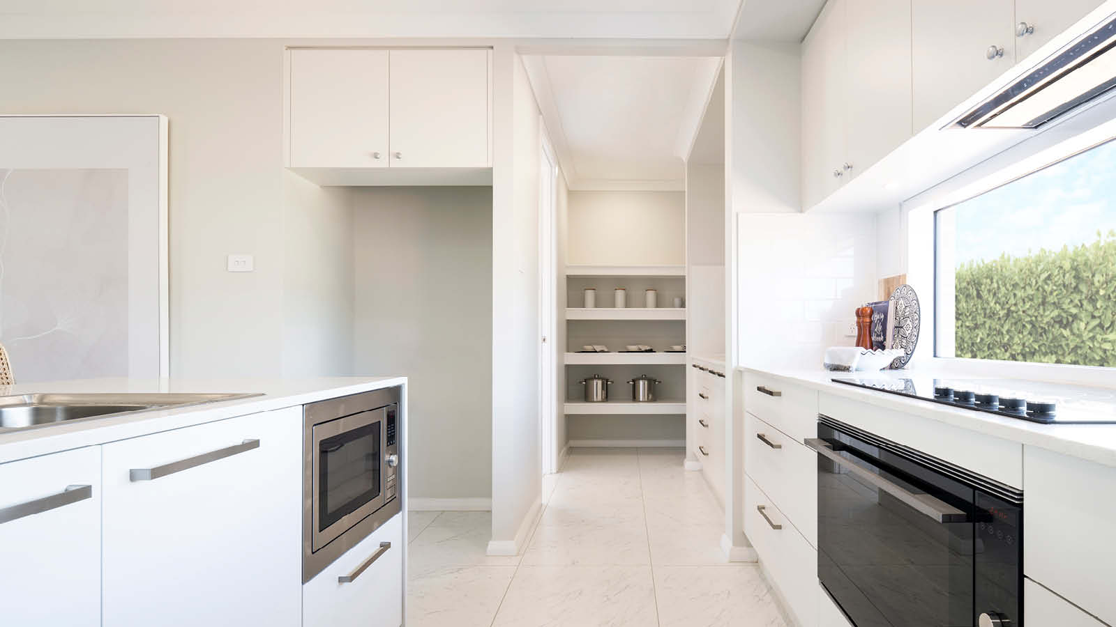Complete by McDonald Jones at Figtree Hill - Gilead Kitchen