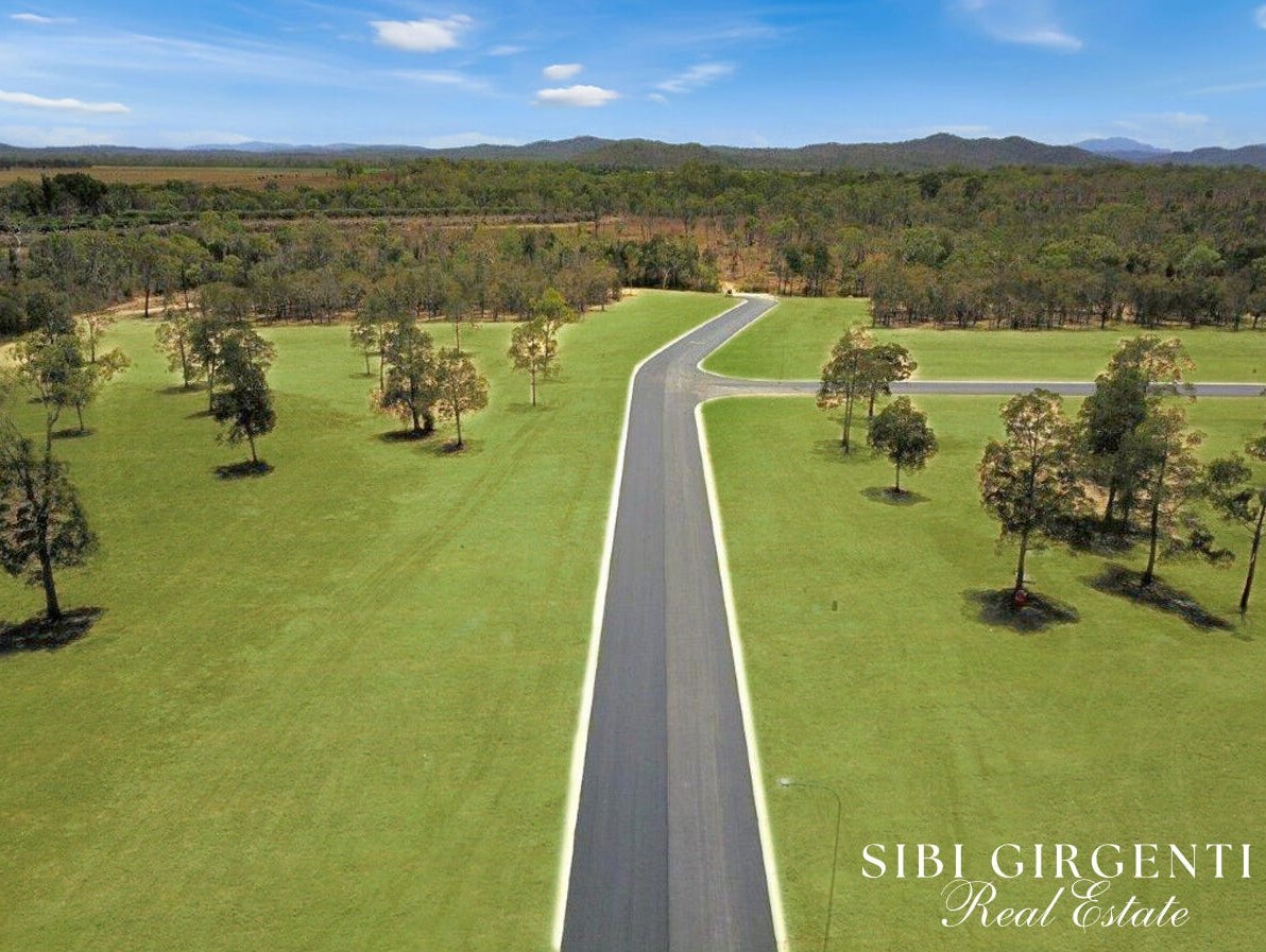 Country Road Estate - Mareeba Streetscape