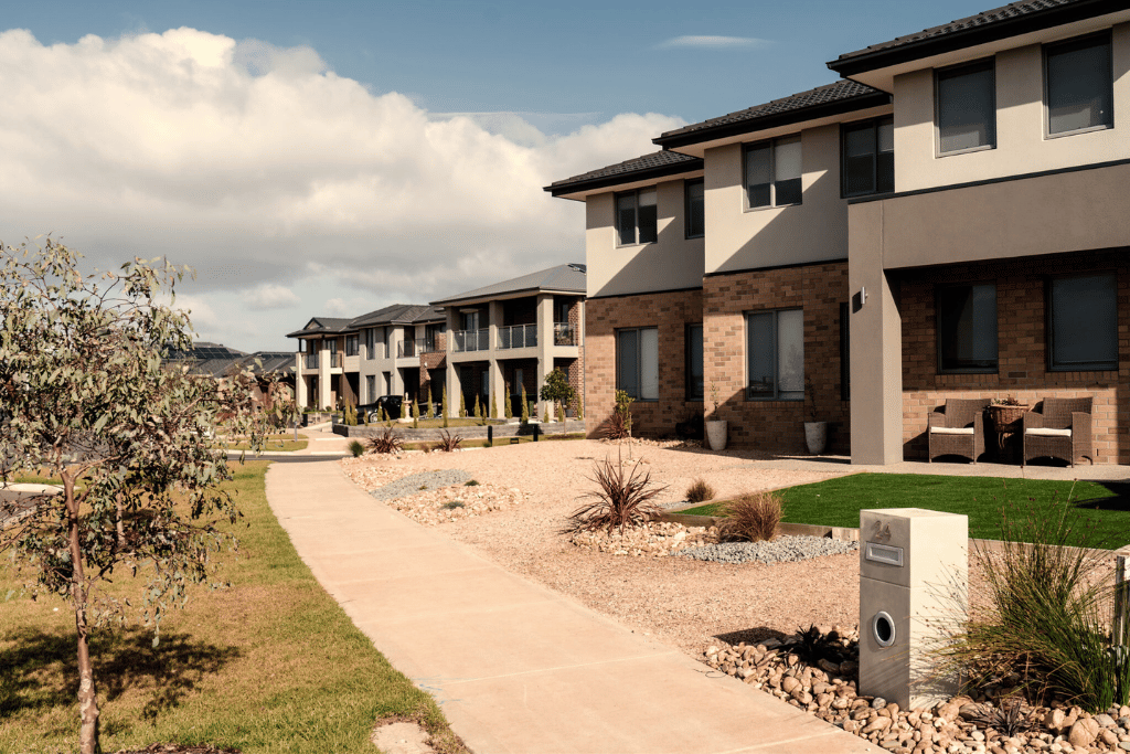 Creekstone Estate - Tarnei Streetscape