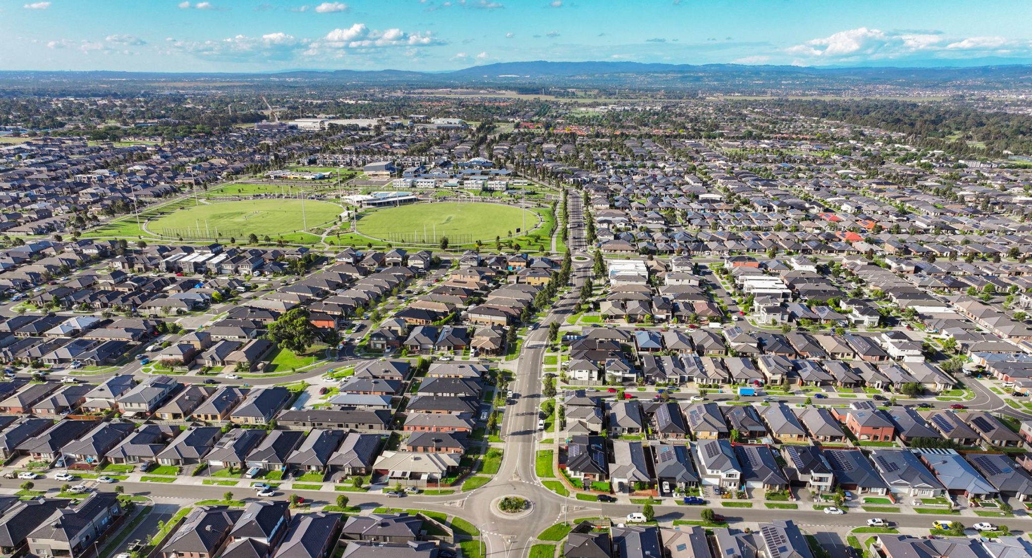 CrestWood Place Estate - Cranbourne East Aerial