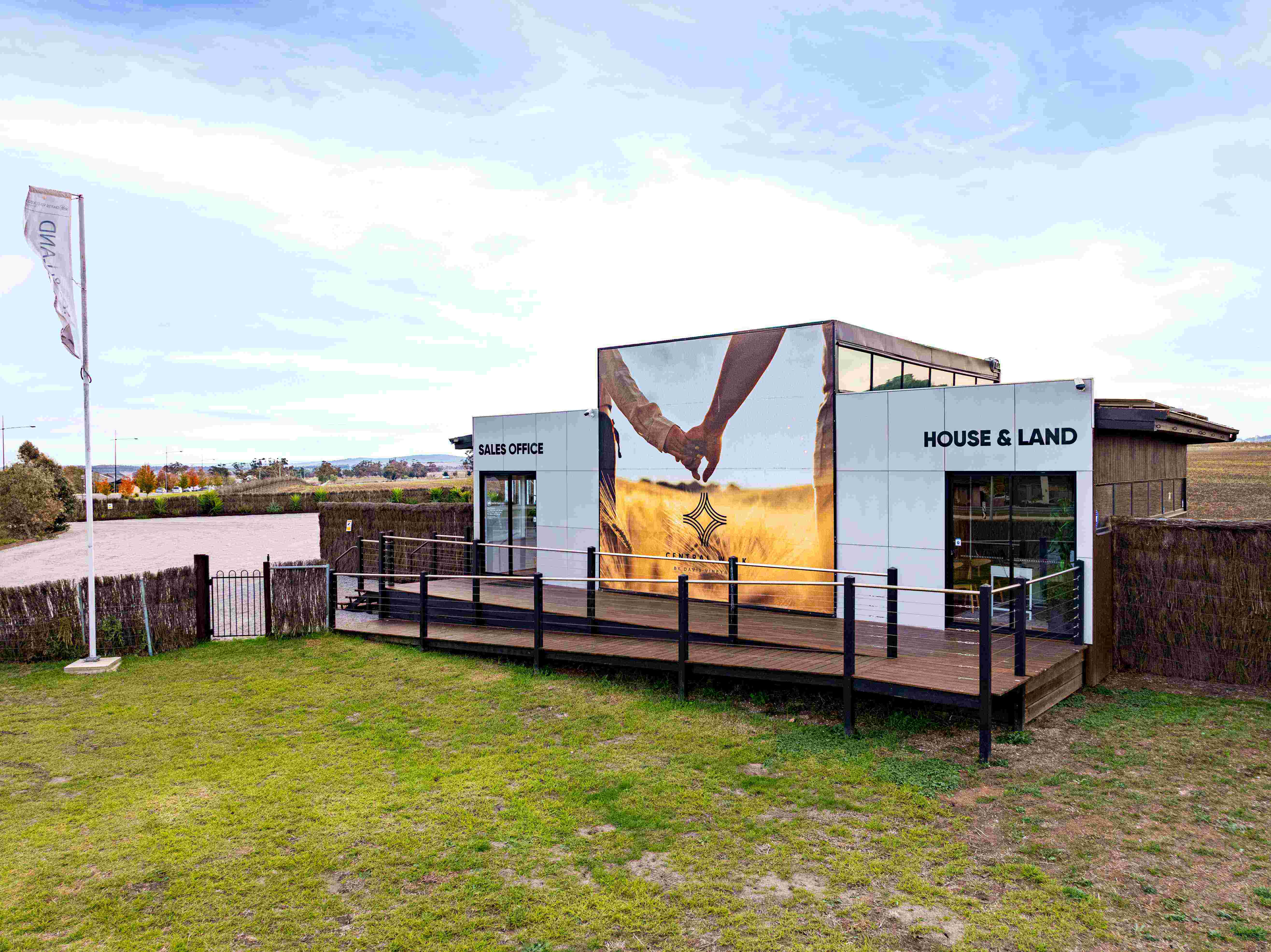 Davis Vineyard Estate - Diggers Rest Streetscape