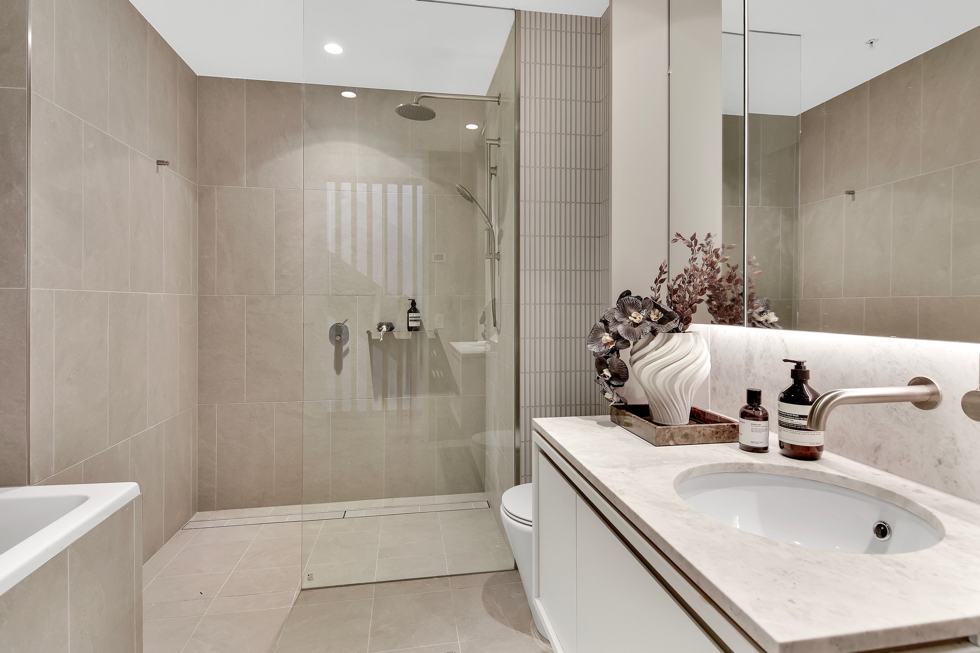Delano Estate - Crows Nest Bathroom