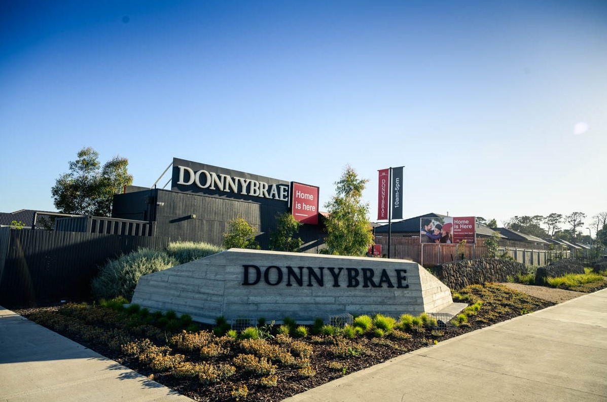 Donnybrae Estate - Donnybrook Streetscape