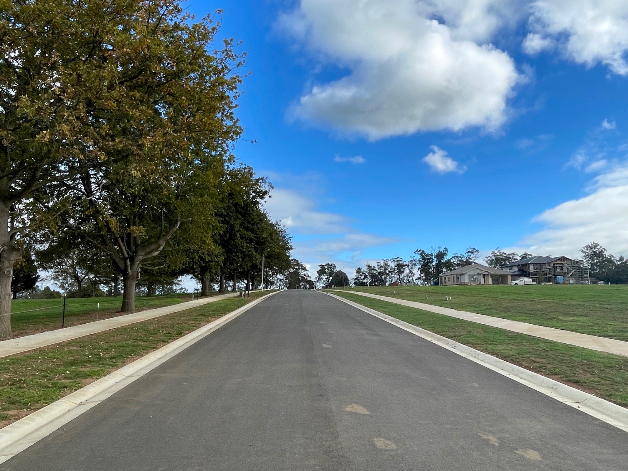 Drouin Fields Estate - Drouin Streetscape