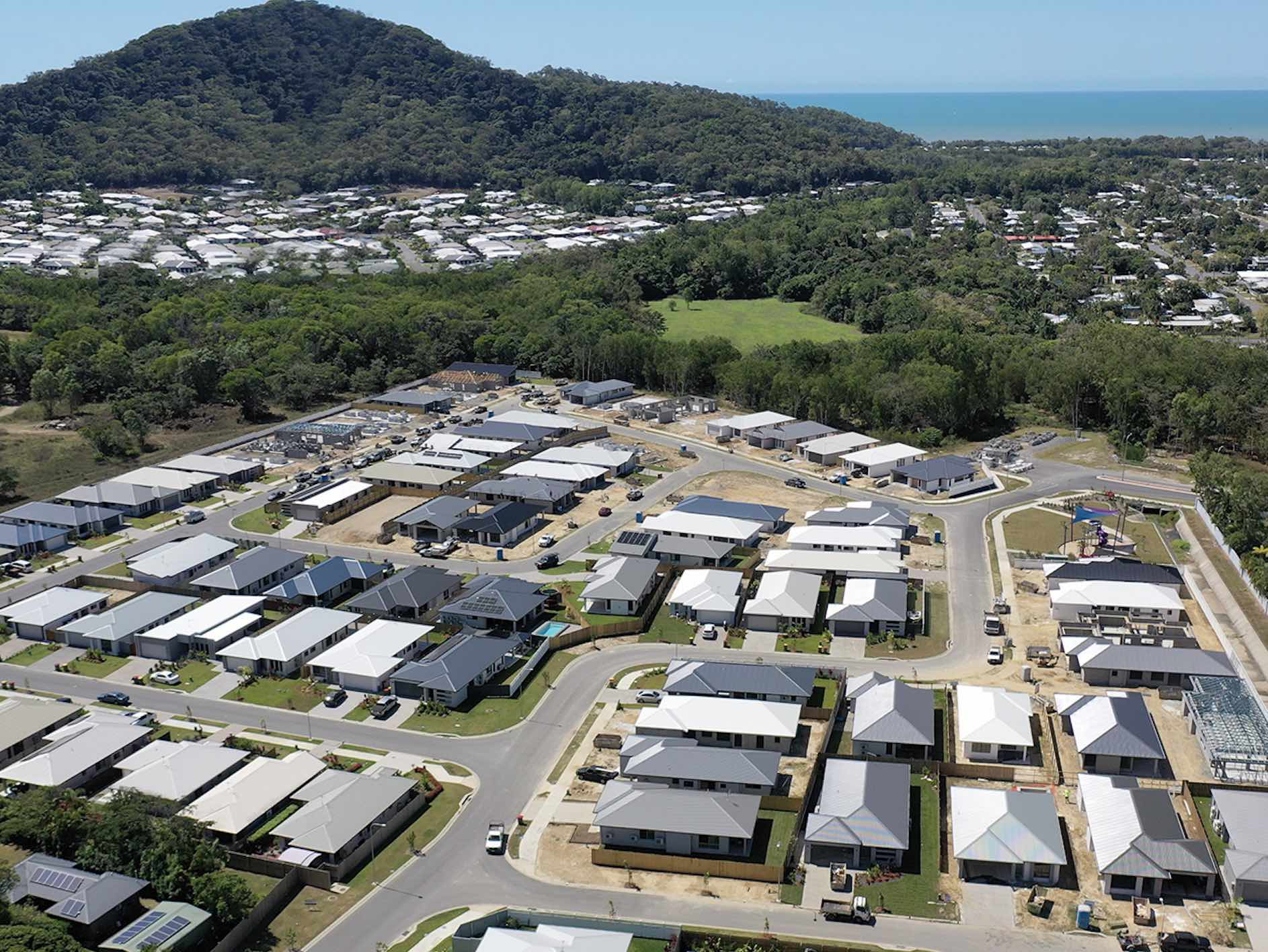 Endeavour Estate - Trinity Beach Aerial