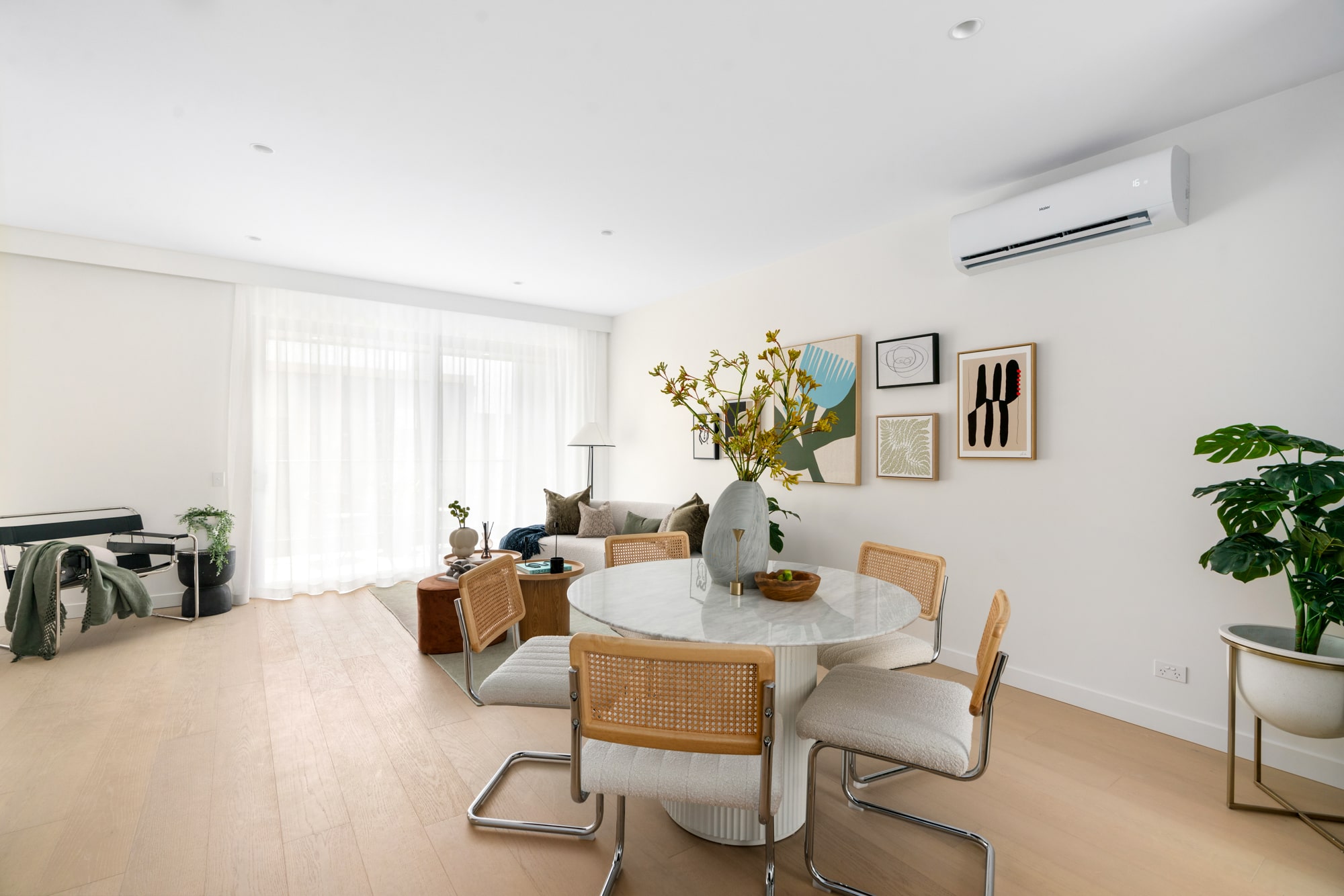 Floret Estate - Glen Waverley Dining