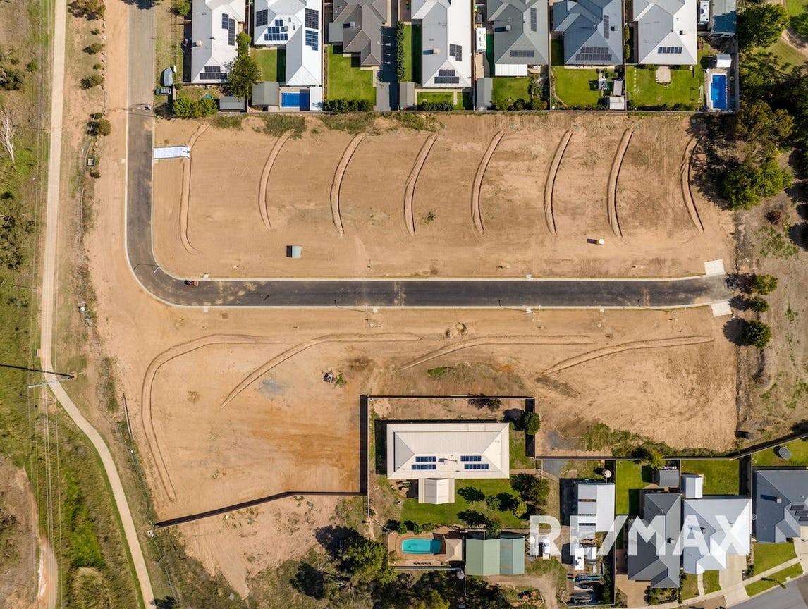 Gibson Estate - Boorooma Aerial