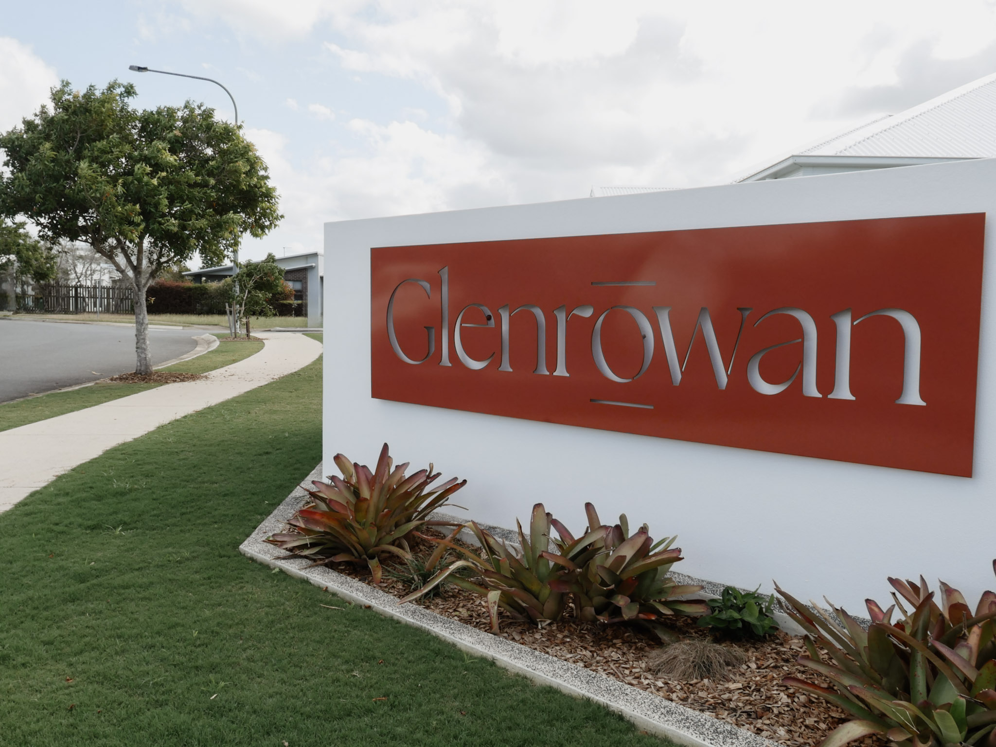 Glenrowan Estate - Walkerston External