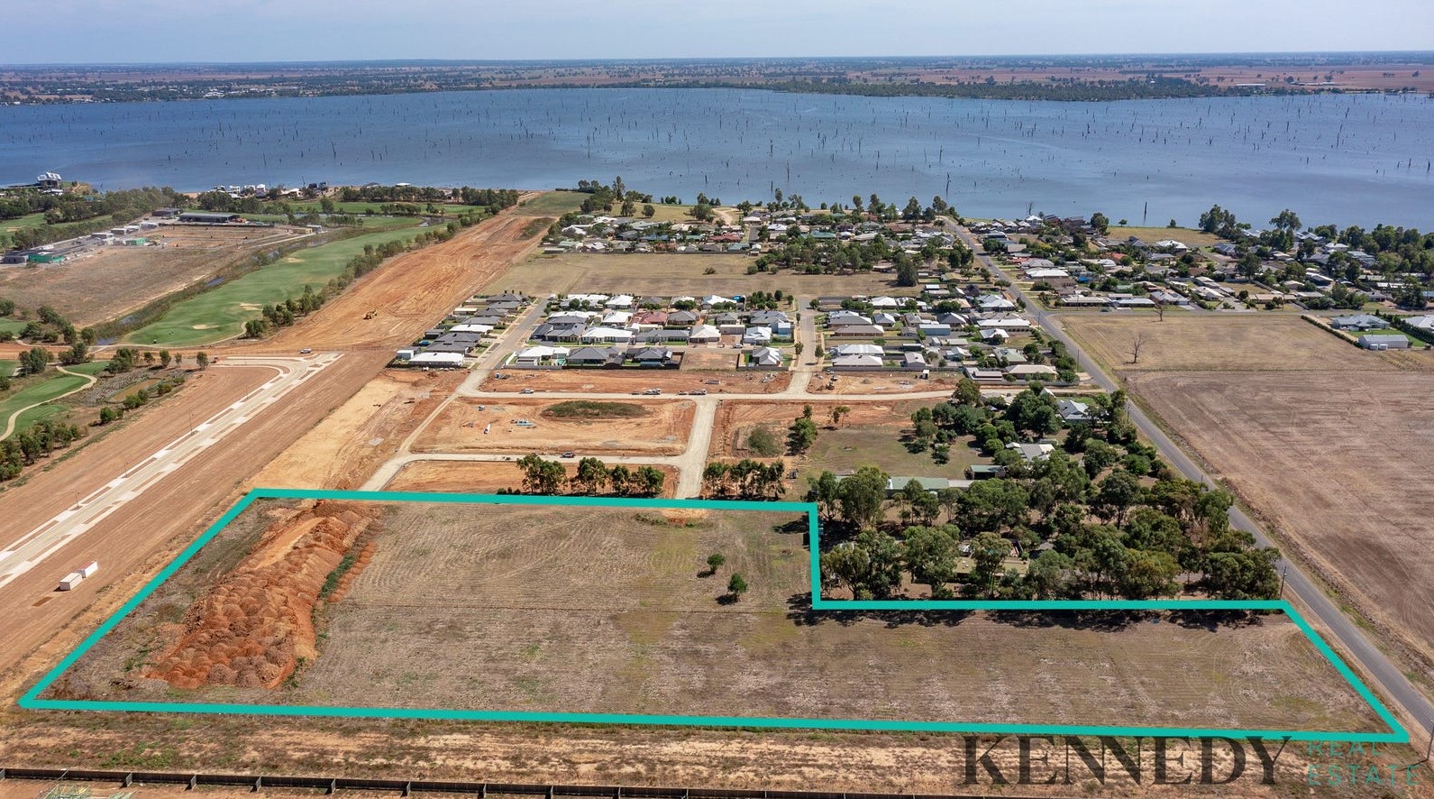 Goldleaf Estate - Yarrawonga Aerial