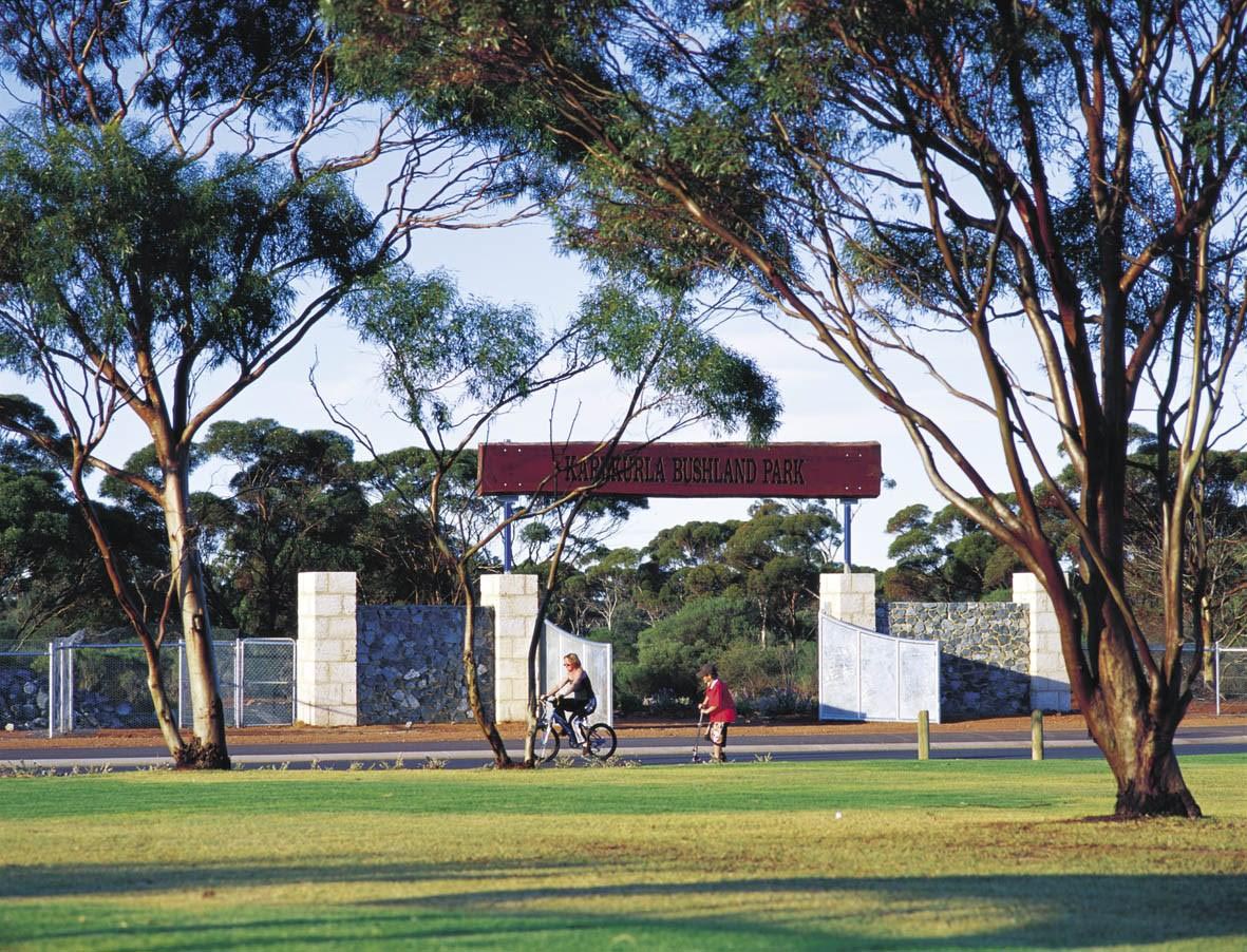 GreenView Estate - Karlkurla