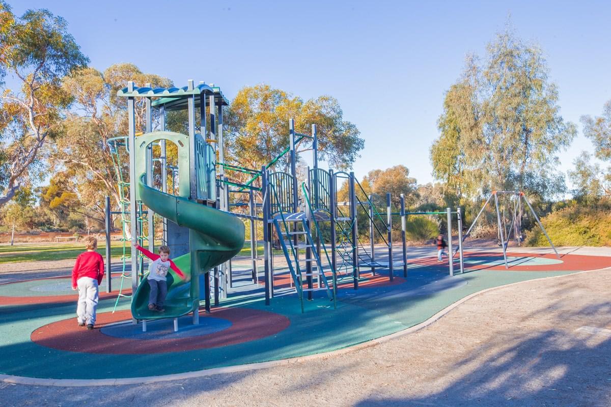 GreenView Estate - Karlkurla