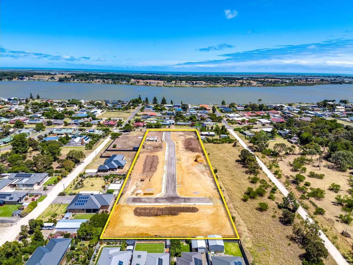 Halyard Hitch Estate - Goolwa North Aerial