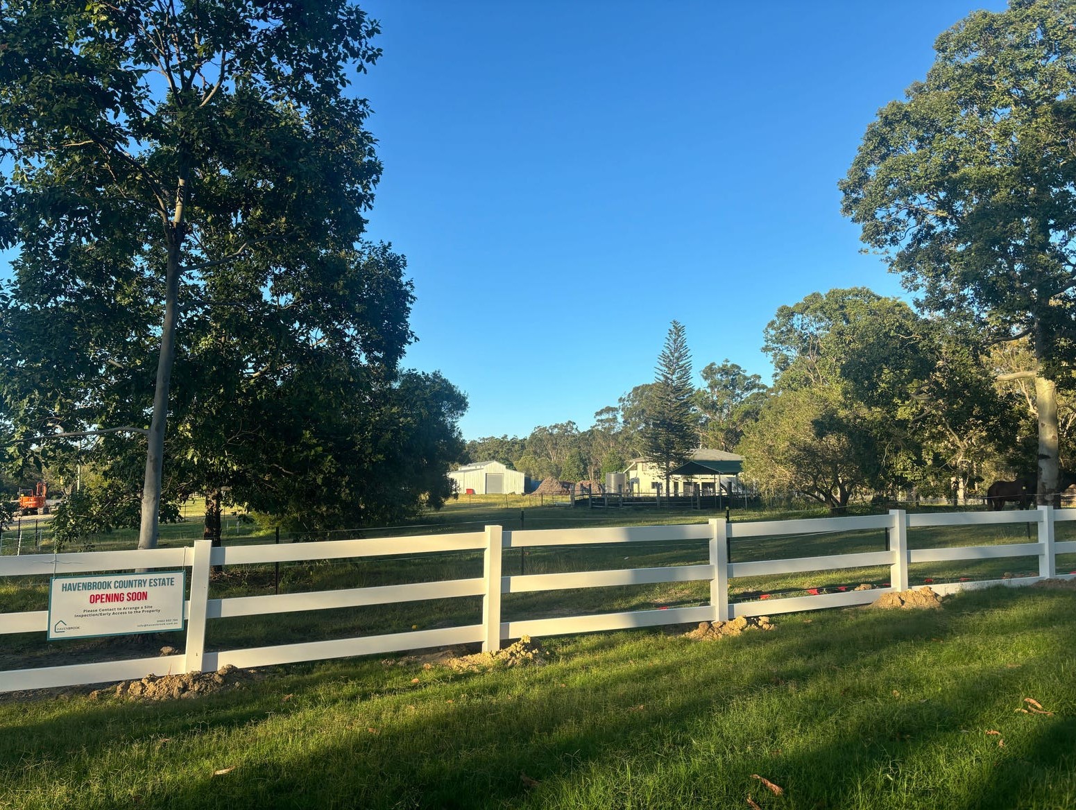 Havenbrook Estate - D-Aguilar  Streetscape