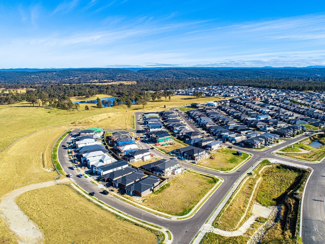 Highland Views Estate - Glenmore Park Aerial