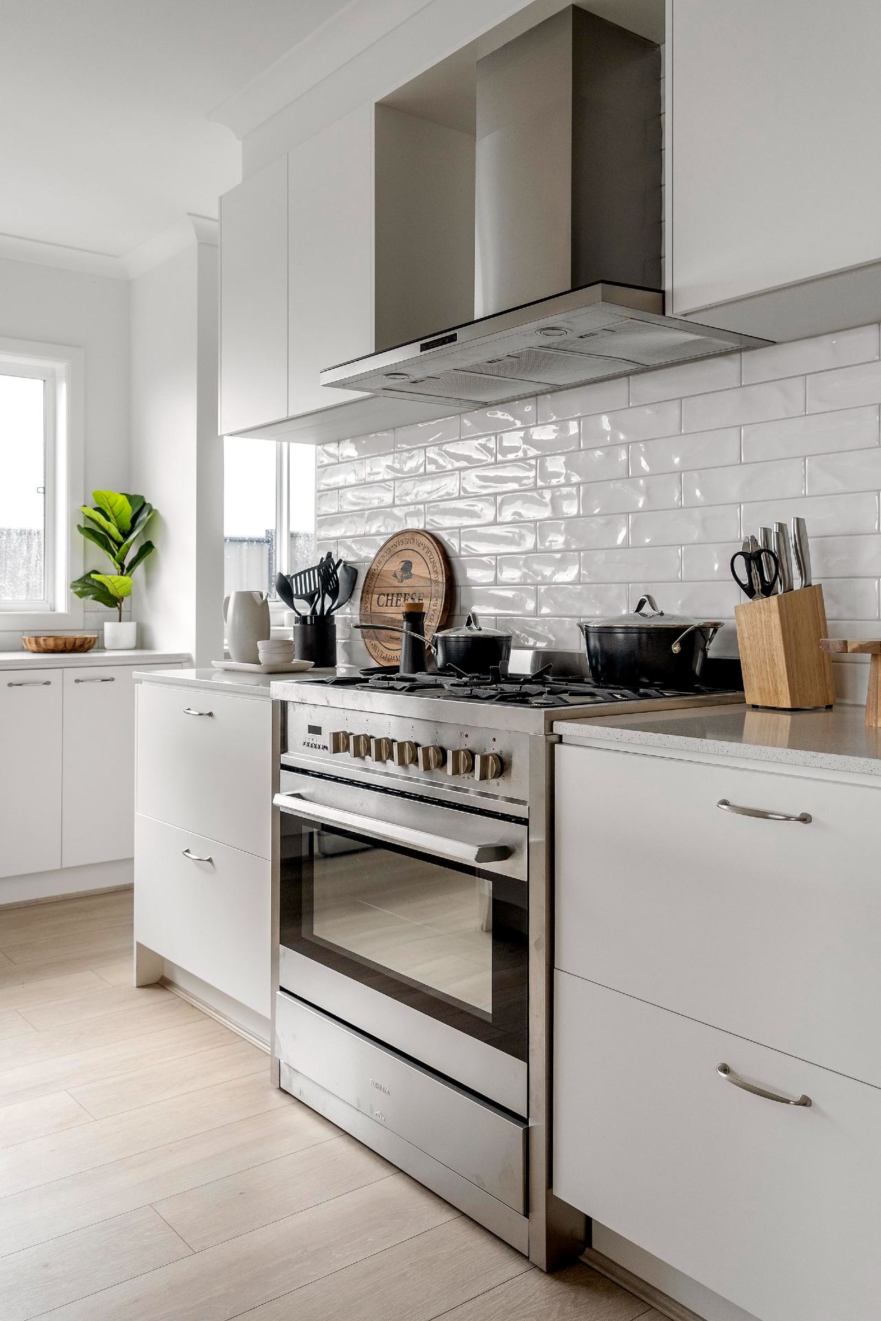 Home For a Cure 2022 at True North Estate - Greenvale Kitchen 8