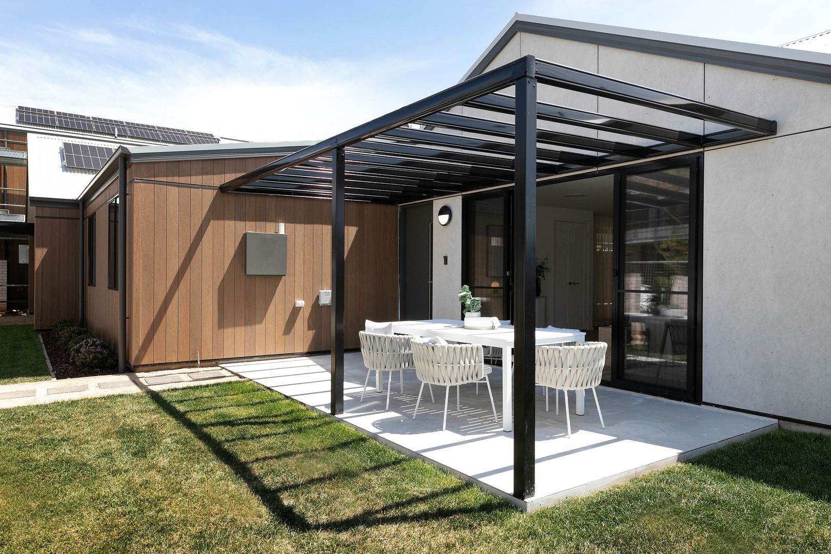 Horizon Hill Estate - Strathnairn Backyard