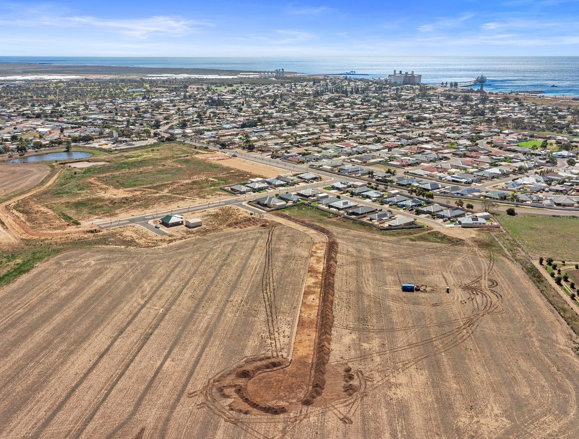 Investigator Heights Estate - Wallaroo Aerial
