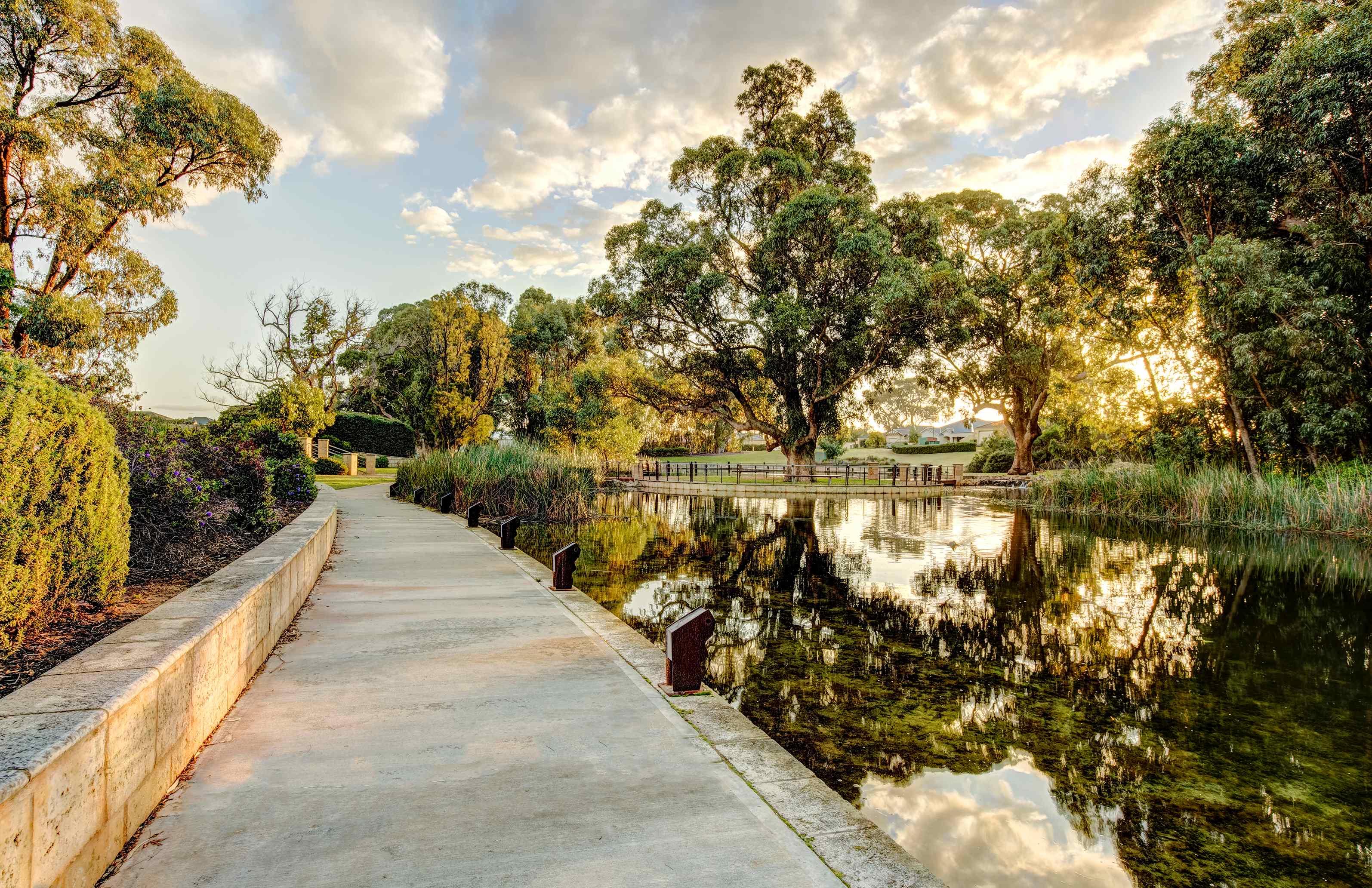 Lakelands Estate - Lakelands Park
