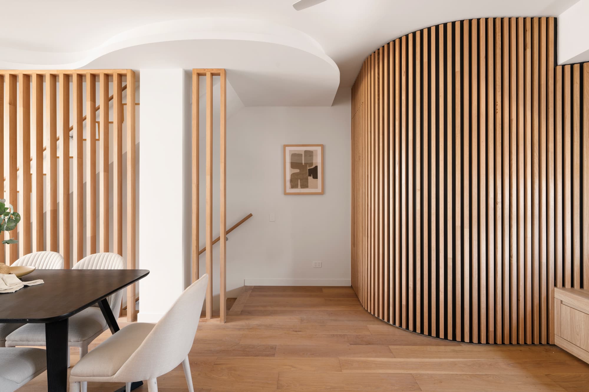Long Pocket Estate - Indooroopilly Hallway