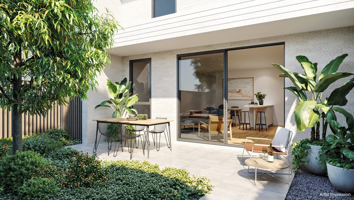 Luma Estate - Sunshine North Backyard