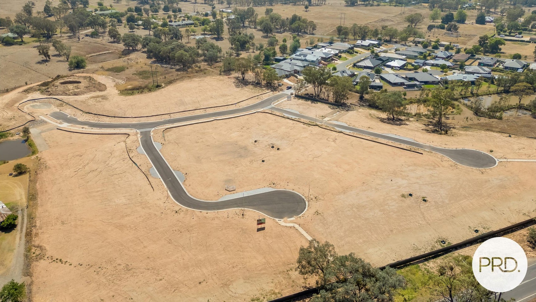 Macarthur Grove Estate - Lavington Aerial