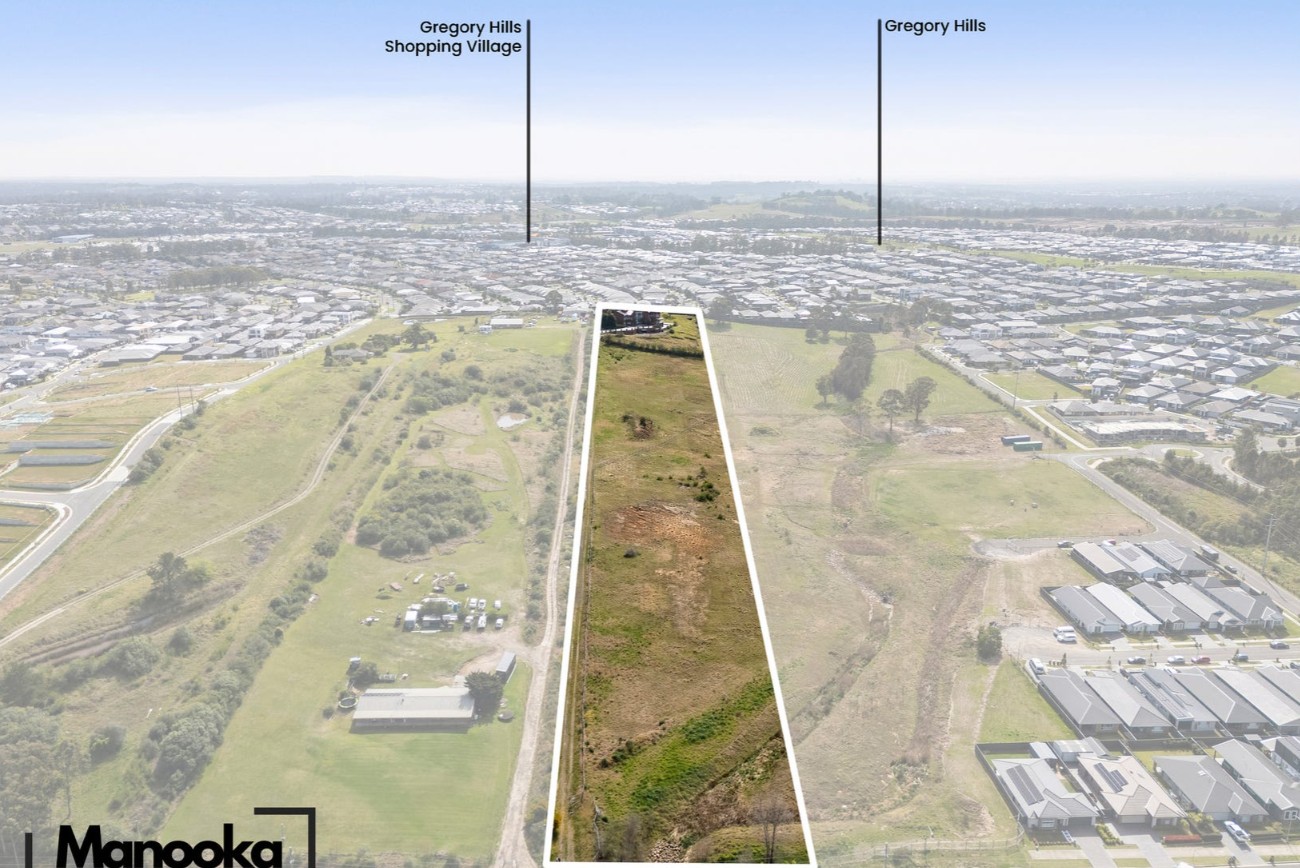 Manooka Village - Currans Hill Aerial