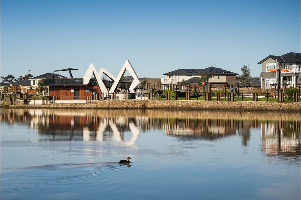 Manor Lakes Estate - Manor Lakes Park